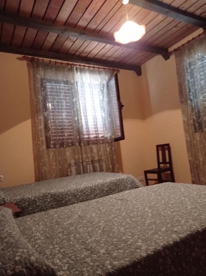 Casa Rural Khaleesi El Carpio de Tajo Ngoại thất bức ảnh